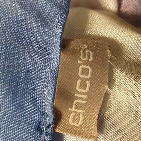 🧣 CHICO’S FLORAL SCARF 🧣 - Picture 5 of 7